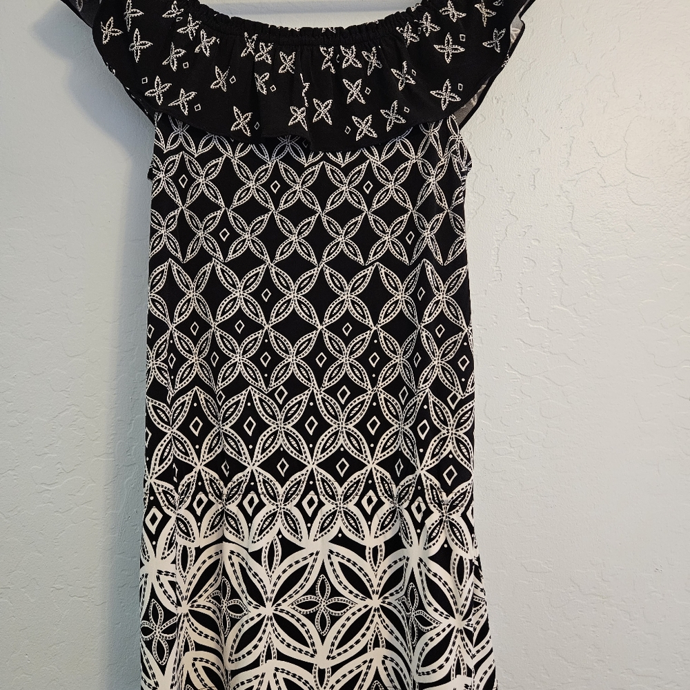 White House Black Market Dress - Picture 2 of 6